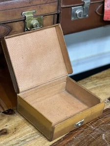 Vintage Tan Leather Travelling Box Case Jewellery Box Watch Box - Picture 1 of 10
