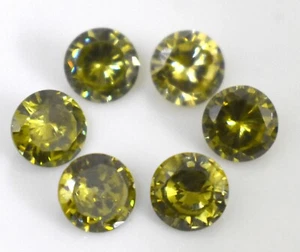 Lotto pietre preziose rotonde sfaccettate 12,60 carati AAA+ zirconi verde oliva CZ-23 - Foto 1 di 4