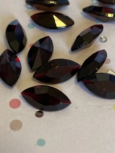 12 Czech Vintage Navettes 10x5mm Garnet Pointback repair Craft Pack of 12 - Picture 1 of 4
