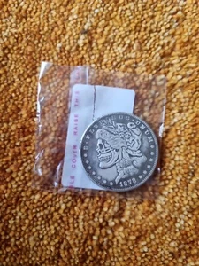 Struck Silberdollar Hobo Lady Liberty Schädel Memento Mori gefälschte amerikanische Münze GC  - Bild 1 von 2