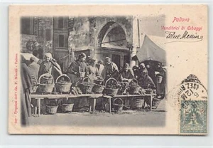 Italia - PADOVA - Venditrici di Erbaggi - Picture 1 of 2