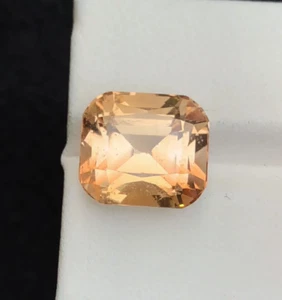 10.60 Carats Top Quality Beautiful Color Topaz Cut Stone Luster Quality piece - Picture 1 of 5