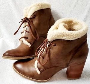 "RESTRICTED" Women's Brown Ankle Boots w/ Sherpa Fur Trim- Size: 6.5 - Picture 1 of 12