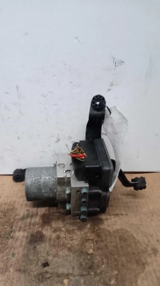 BMW X5 2016 ABS bomba y conjunto de motor OEM 517612 - 138 k millas - blanco Foto 1 de 4