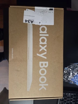 Samsung Galaxy Book3 15,6" (512GB SSD, Intel Core i7-1355U, 1,70GHz, 16GB... - Immagine 1 di 2