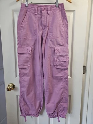 Pantalones cargo American Eagle para mujer 2 holgados retro Y2K clásicos elásticos lila Foto 1 de 4