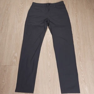 Vuori Meta Pants Men’s Size 30x29 Gray Stretch Chino Golf Office Casual - Picture 1 of 15