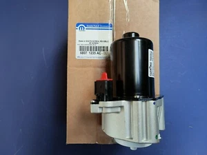 New Genuine Transfer Case Gear Motor For Jeep Grand Cherokee WK 11-20 68071235AB - Picture 1 of 4