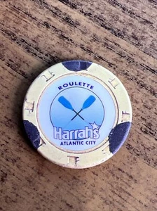 Harrah's Casino - Atlantic City NJ - ficha de casino de $1 - ruleta - amarillo - Imagen 1 de 2
