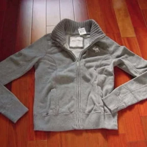 GIRLS ABERCROMBIE KIDS GRAY SWEATER CARDIGAN FULL ZIP Sz L LARGE (12/14) NWT NEW - Picture 1 of 4