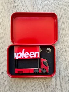 Supleen Leen Customs Pin Garage Hauler Reluah Neelpus Brandneu LE500 - Bild 1 von 4
