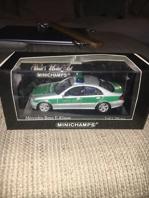 Minichamps Mercedes Benz E Klasse Polizei 1:43 Scale mint Police - Image 1 of 4