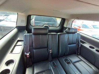Used Third Seat SW/VAN fits: 2010 Chevrolet Suburban 1500  Grade A - Imagem 1 de 4