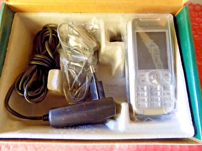 SONY ERICSSON K700i - software italiano - in confezione originale - Immagine 1 di 4