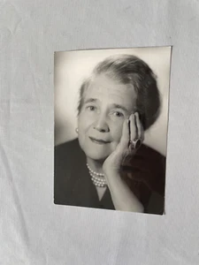 ELSA WAGNER († 1975) cartolina firmata firmata 12x17 autografo autograph - Foto 1 di 2