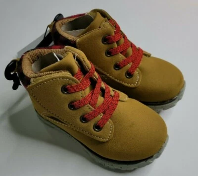 Bota Tucker Wonder Nation Infantil Niño Talla 6 Trigo Foto 1 de 4