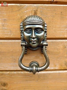 LOVELY BRASS DOOR KNOCKER WITH STRIKER, Vintage Antique Style, Very Diferent. - Picture 1 of 8