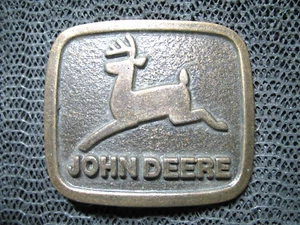 JOHN DEERE LOGO BELT BUCKLE! VINTAGE! RARE! 1970s! USA! TRACTOR FARMING TOOLS - Picture 1 of 8