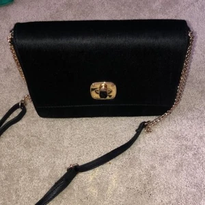 Gianni Bini Black Calf Hair Shoulder Bag Purse Gold Color Chain Hardware - Picture 1 of 12