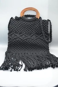 Borsa a mano Danielle Nicole in macramè nero - Foto 1 di 8