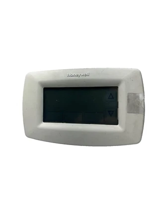 Honeywell RTH7600D1006 7-Day Programmable Thermostat Large Touchscreen White - Image 1 of 4