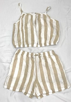 Conjunto de 10 camisetas sin mangas y pantalones cortos inferiores Gap Girls a rayas de lino burbuja Foto 1 de 4