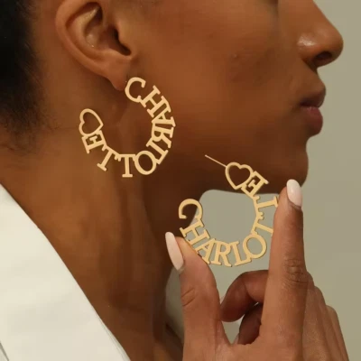 Par de aretes personalizados con nombre joyería acero inoxidable plata oro Foto 1 de 4