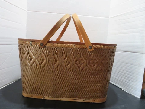 VTG 1950'S-60'S REDMON WOOD PICNIC BASKET Cover