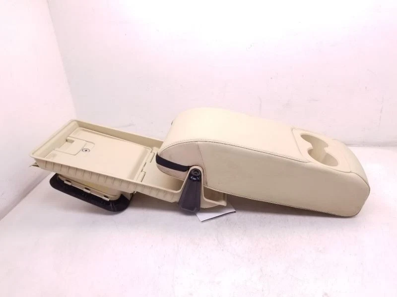 Toyota Avalon 2014 asiento trasero reposabrazos central Foto 1 de 4