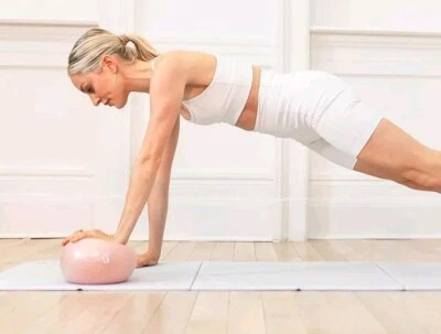 Лот из 10 розовых 9-дюймовых мячей для упражнений пилатеса The Sculpt Society Yoga Core Training - Изображение 1 из 4