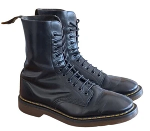 Vintage Dr Martens 1490 'Made in England' 10 Eyelet Leather Boots - UK 9 EU43 - Bild 1 von 5