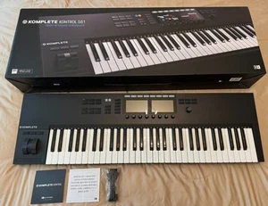 Native Instruments NI Komplete Kontrol S61 Mk2 Keyboard Controller - Picture 1 of 7