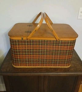Vintage Redmon Peru Indiana Picnic Basket Red & Yellow Tartan Plaid Wood Top - Picture 1 of 17