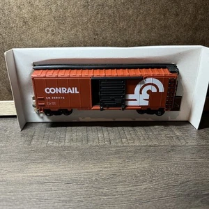 Model Power HO Conrail 40' Sliding Door Boxcar CR 269976 - Picture 1 of 6