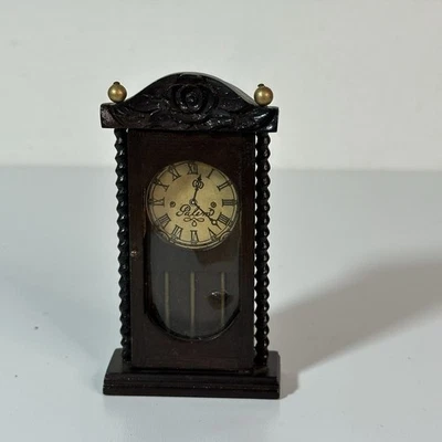 Vintage Dollhouse Sonia Messer 1:12 Wooden Clock - Original Label - Image 1 of 4
