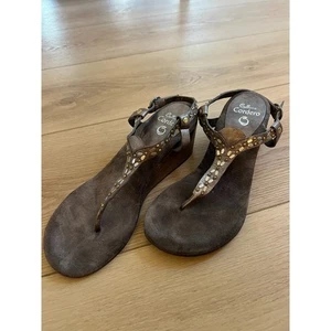 Colleen Cordero braune Wildleder-Riemensandalen Keilabsatz verziert Größe 8 - Bild 1 von 5