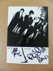 THE CURE signed Autogramm signiert auf 12,5x17,5 cm Foto - Bild 1 von 1