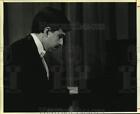 1986 Press Photo Alberto Rafols Plays Piano at Beethoven Hall - sap50827