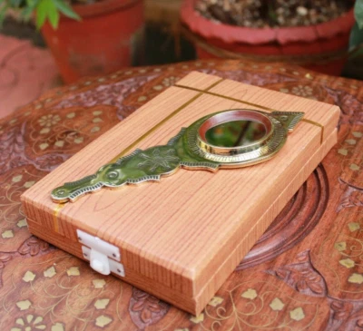 Espejo de mano Aranmula Kannadi Espejo Imagen perfecta Espejo de metal Maquillaje Regalo Foto 1 de 4