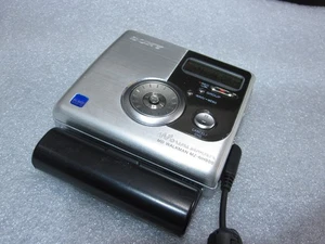HI-MD-Walkman MZ-NH 900 von SONY in Silber, + RM MC38EL Minidisc - Bild 1 von 19