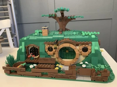 LEGO The Hobbit An Unexpected Journey An Unexpected Gathering- Set 79003 - Image 1 of 4