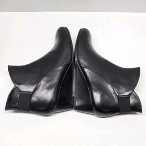 Stivaletto Vaneli nero in pelle con zeppa, donna taglia 8,5 perfette condizioni - Foto 1 di 9