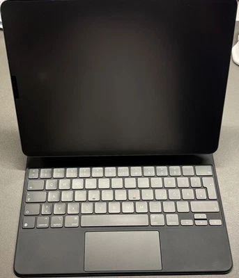 Apple Magic Keyboard 12.9' für Apple iPad Pro/iPad Air - Schwarz - Bild 1 von 4