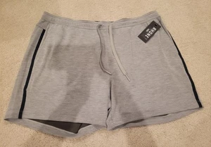 Pantaloncini corti uomo Rhone Prime Piqué XXL 5,5" cuciture interne grigio erica antiodore palestra nuovi con etichette - Foto 1 di 9