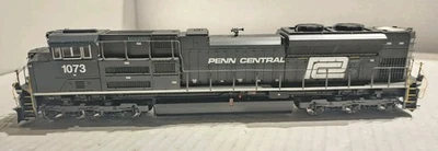 Athearn Genesis HO Scale SD70ACEe Diesel Norfolk Southern "PC Heritage' #1073 - Image 1 of 4