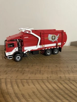 First Gear COMPASS WASTE 1:34 MACK Front-End Load Garbage Truck 10-3249 - Image 1 of 4