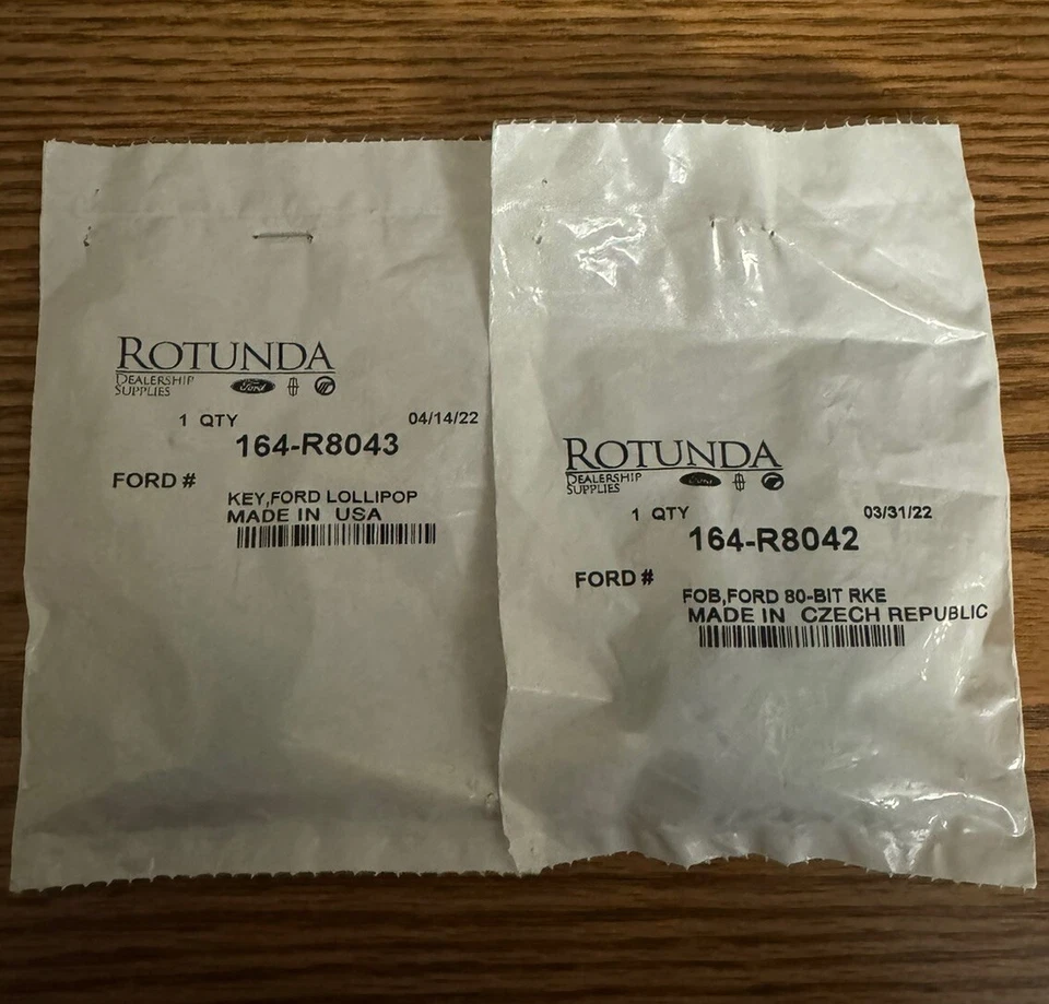 2011-2017 年福特嘉年华原始设备制造商钥匙套装 164-R8043 164-R8042 — 第 1/2 张图片