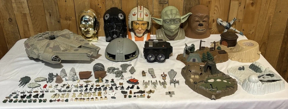 Enorme Lote Vintage Star Wars Galoob Micro Máquinas Conjuntos e Estatuetas - Imagem 1 de 4