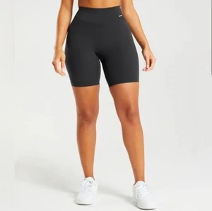 Gymshark X Whitney Simmons Shorts Womens size M Black Biker Scrunch GLSH5701 - Picture 1 of 9