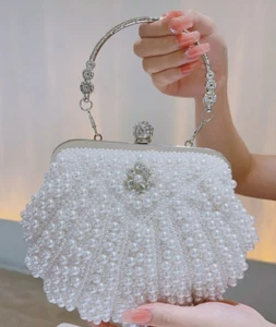 ABENDTASCHE - Wunderschöne Mini Tasche mit weißen Kunstperlen verziert und silbernem Henkel 14A - Bild 1 von 5